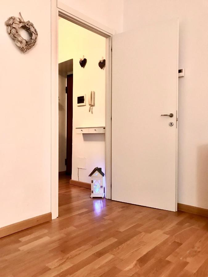 Portatorre Suite, A Charming Apartment In The Heart Of Como, Free Private Parking, Air Conditioning & More! Dış mekan fotoğraf