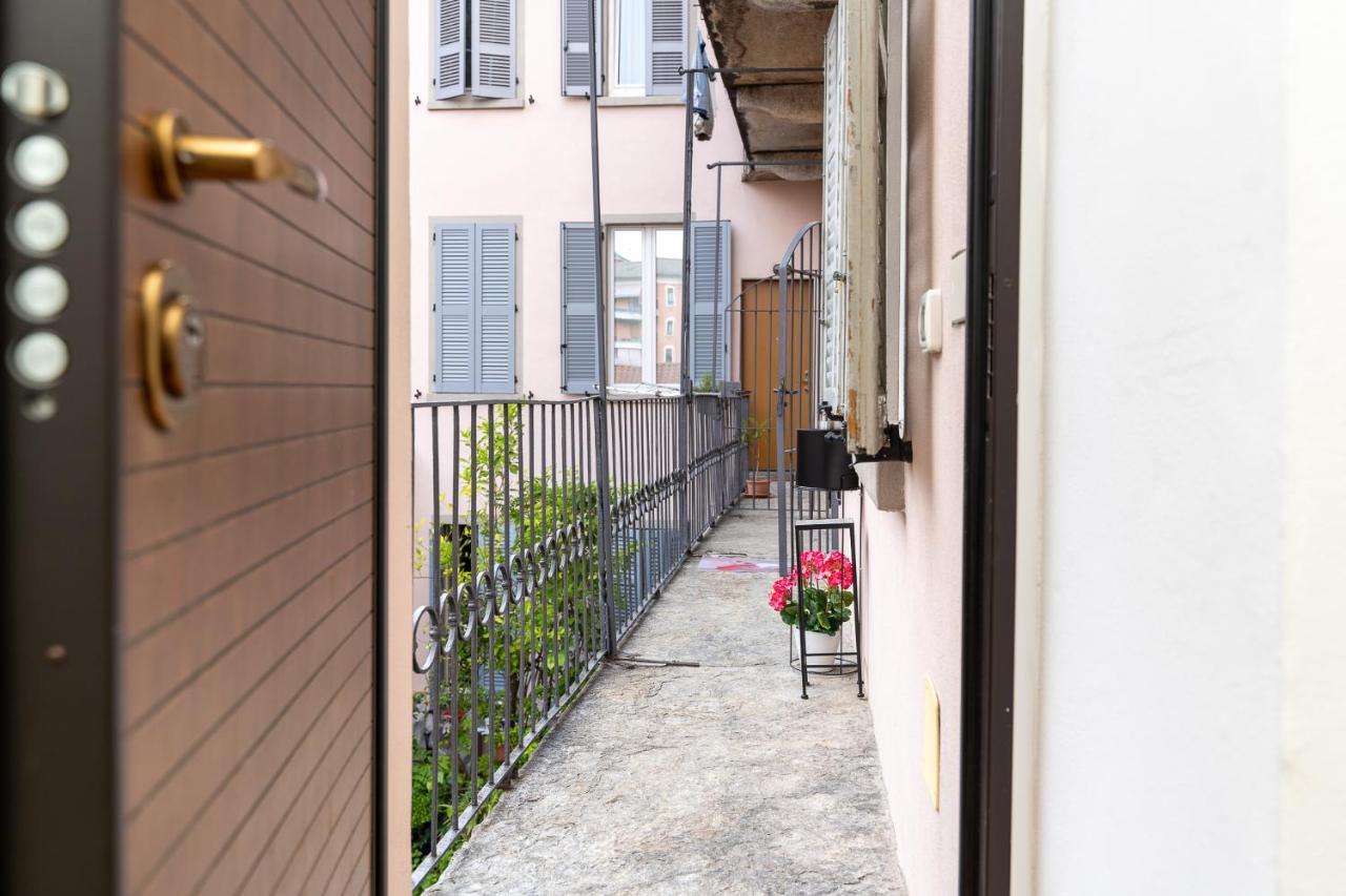 Portatorre Suite, A Charming Apartment In The Heart Of Como, Free Private Parking, Air Conditioning & More! Dış mekan fotoğraf