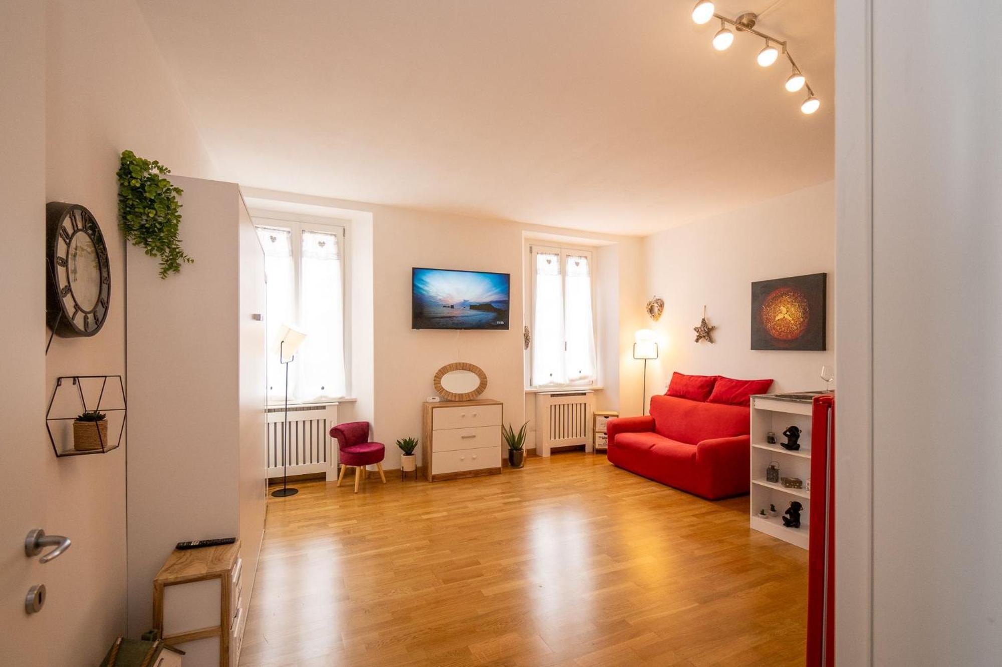 Portatorre Suite, A Charming Apartment In The Heart Of Como, Free Private Parking, Air Conditioning & More! Dış mekan fotoğraf