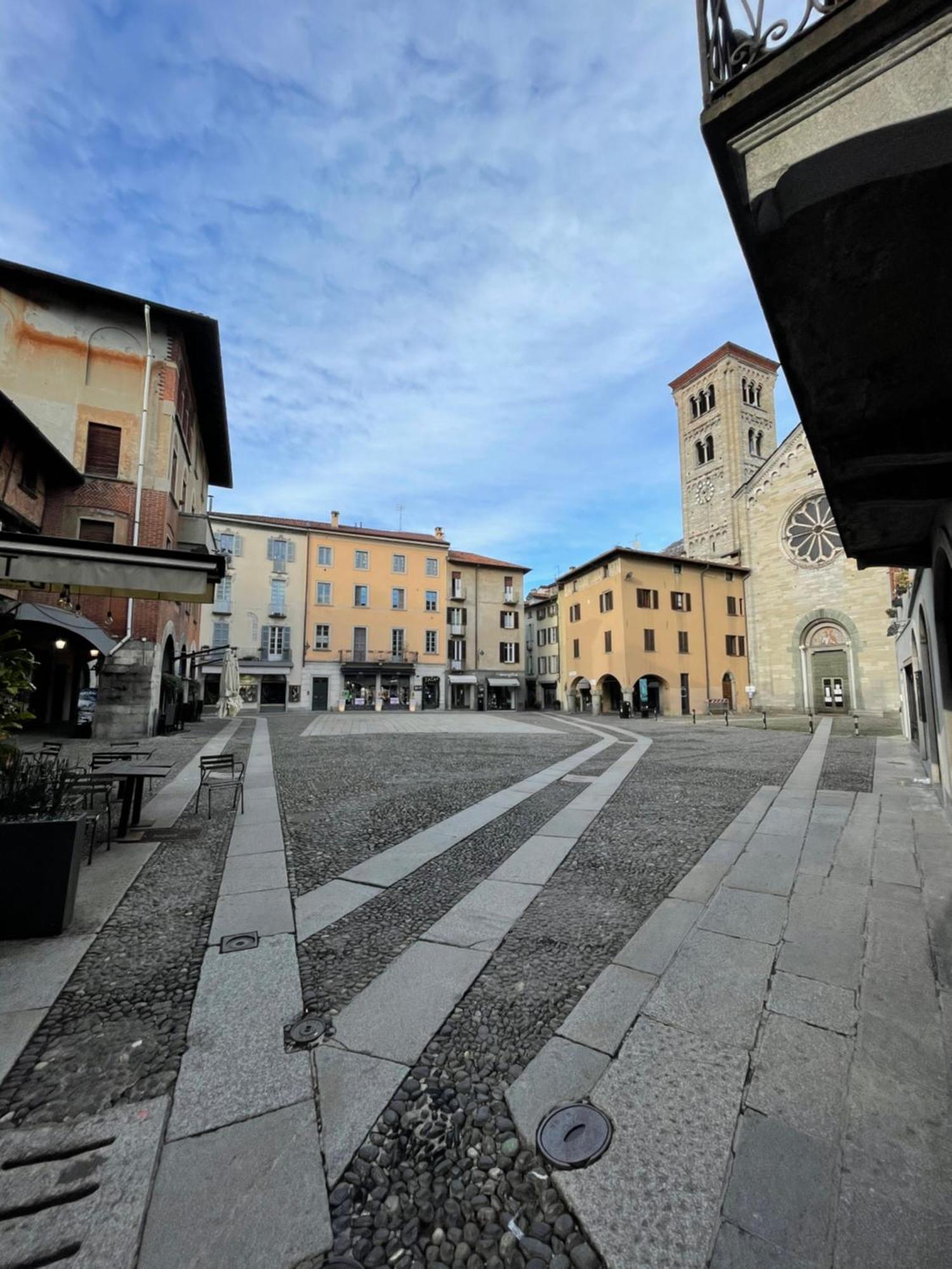 Portatorre Suite, A Charming Apartment In The Heart Of Como, Free Private Parking, Air Conditioning & More! Dış mekan fotoğraf