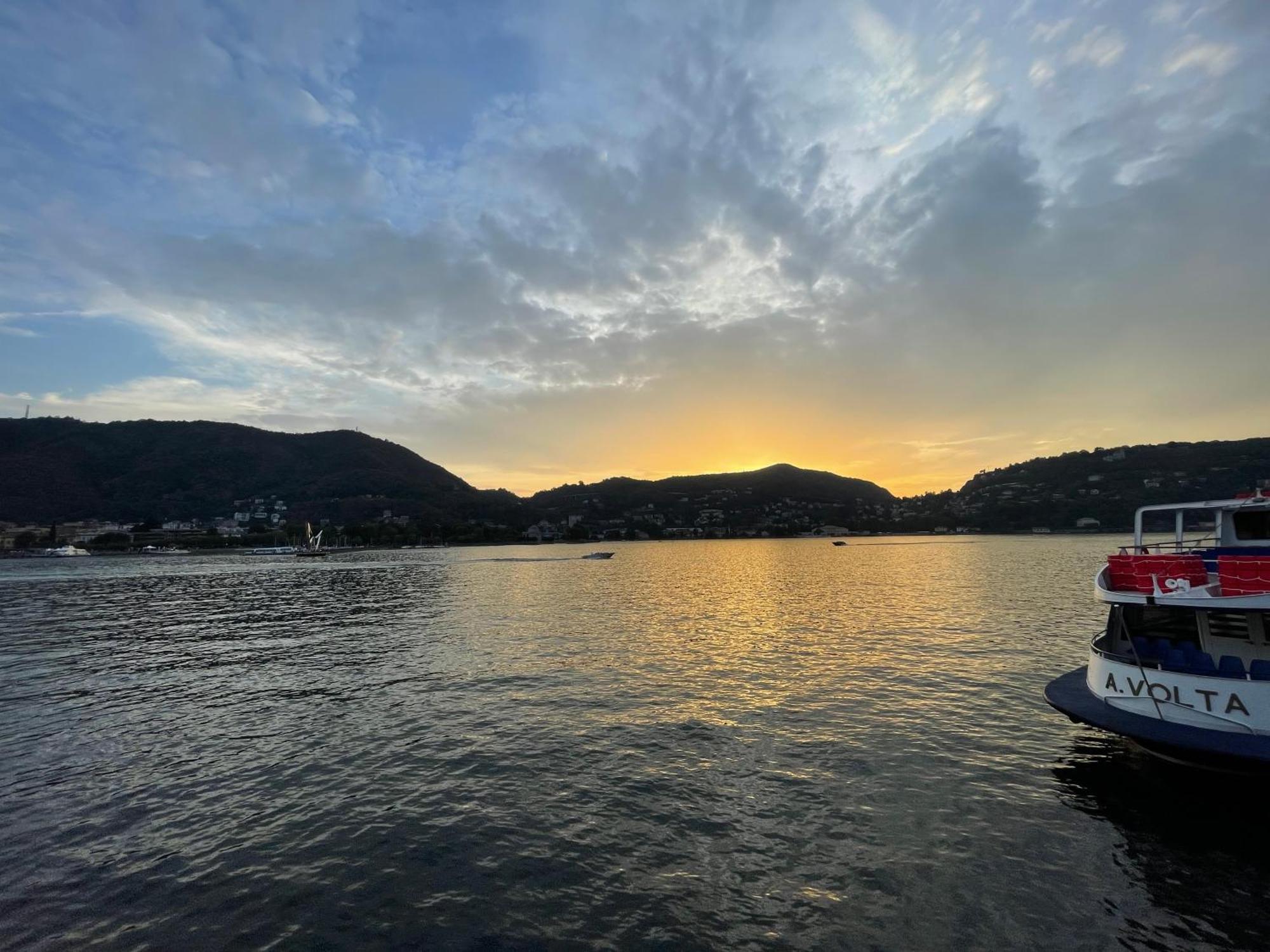 Portatorre Suite, A Charming Apartment In The Heart Of Como, Free Private Parking, Air Conditioning & More! Dış mekan fotoğraf