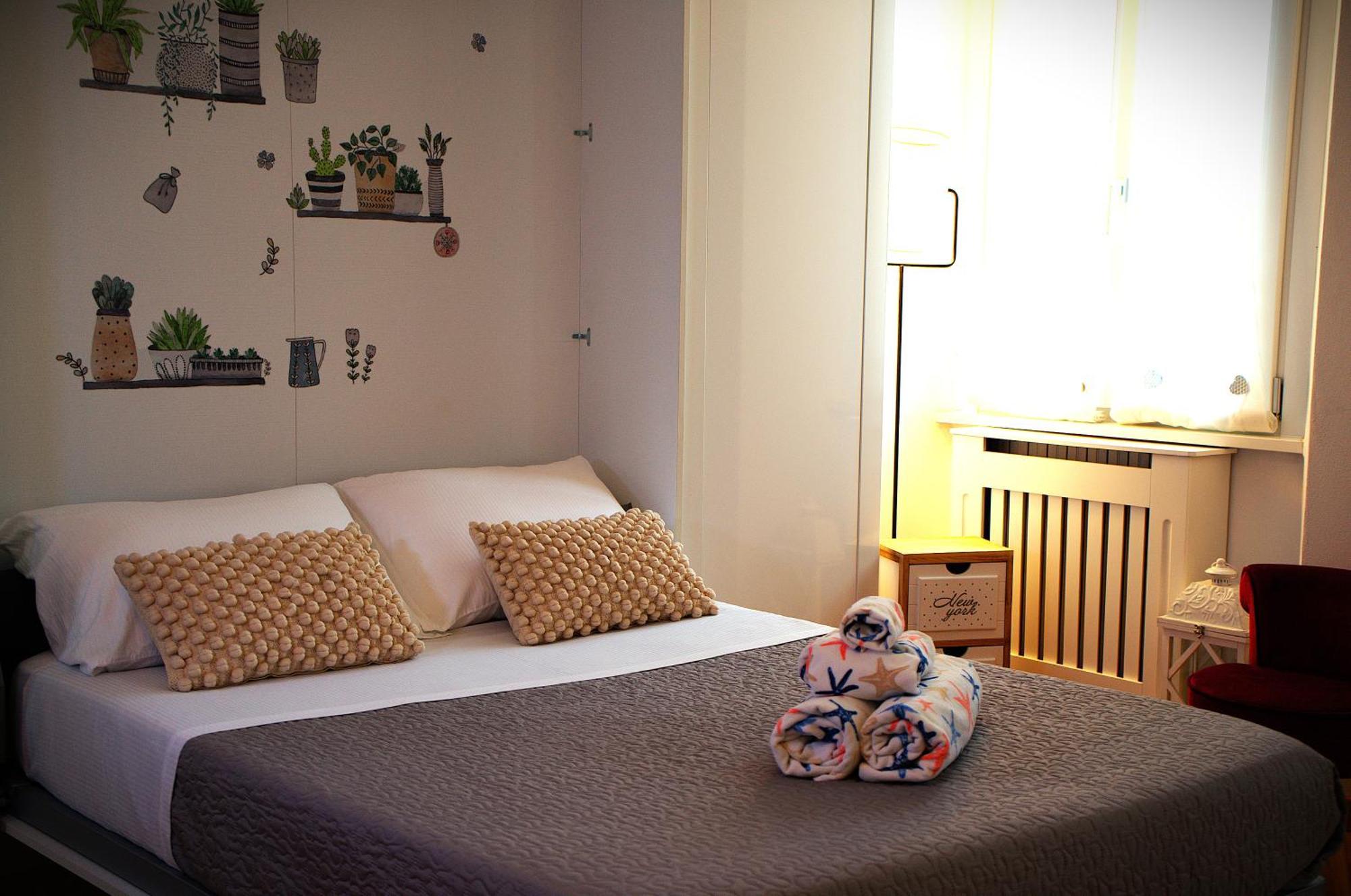 Portatorre Suite, A Charming Apartment In The Heart Of Como, Free Private Parking, Air Conditioning & More! Dış mekan fotoğraf